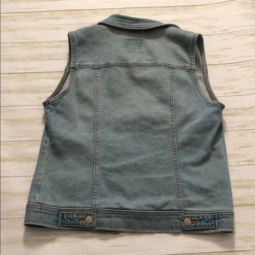 Universal Thread small jean vest - Picture 6 of 6